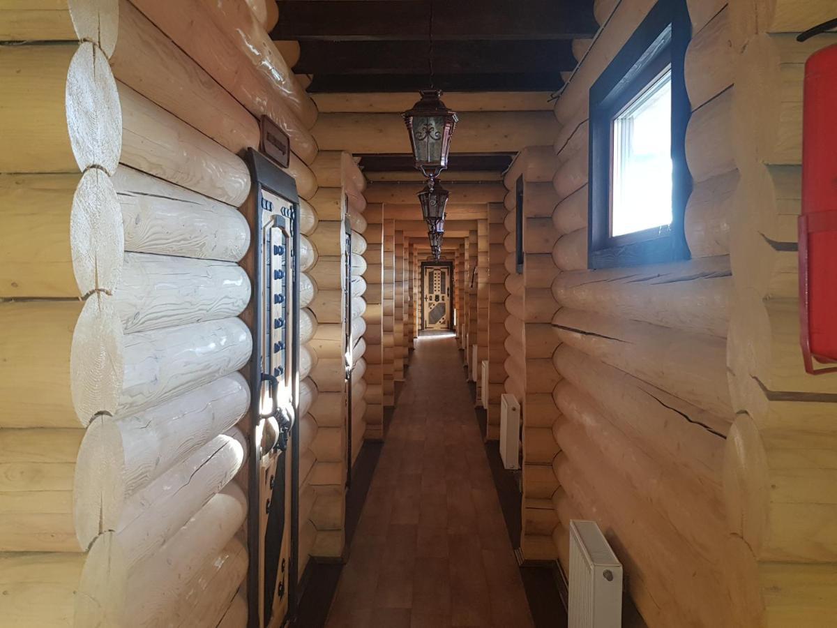 Загородный Комплекс Fort Pirnov Park Pirnove Екстериор снимка