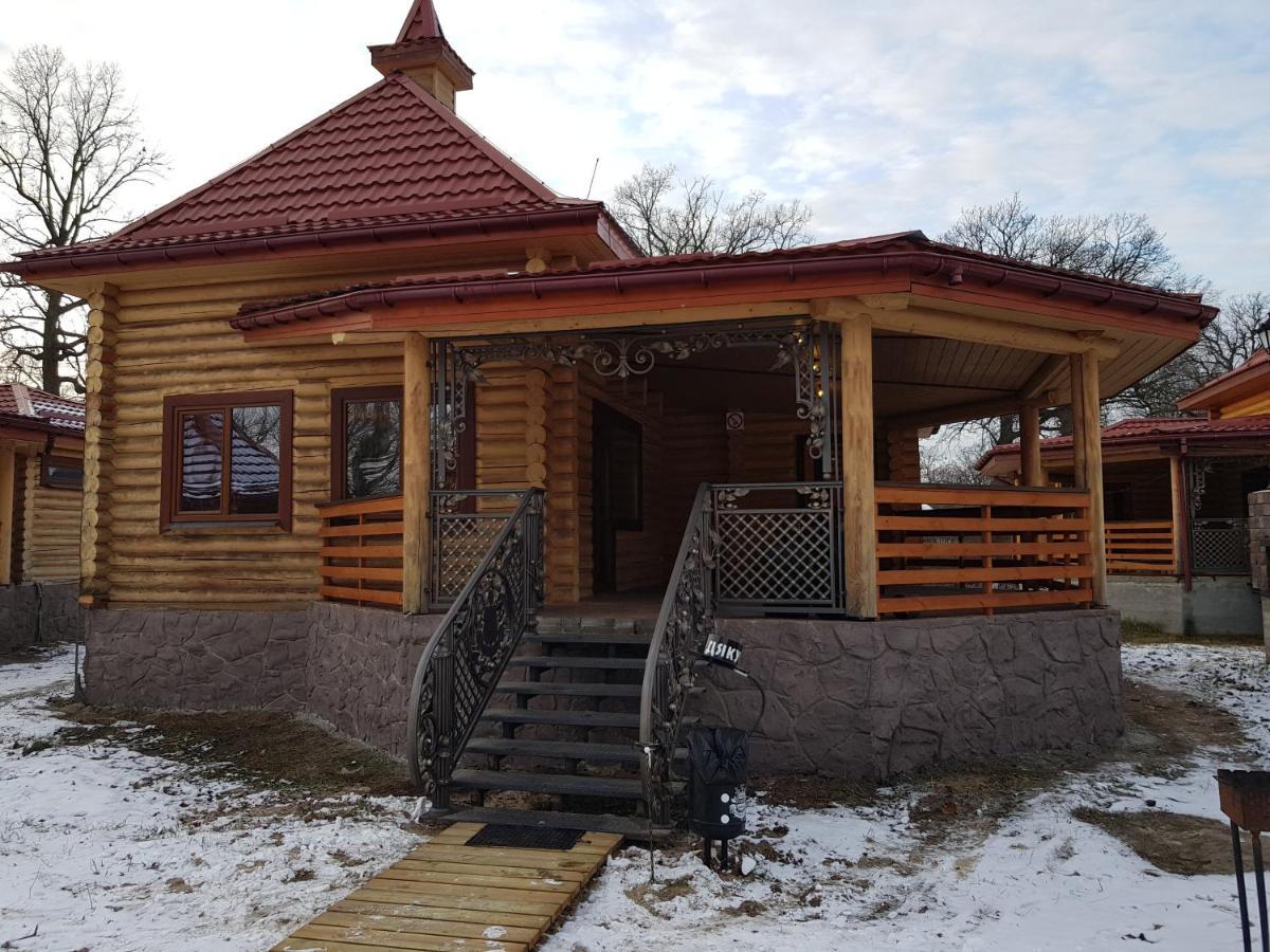 Загородный Комплекс Fort Pirnov Park Pirnove Екстериор снимка